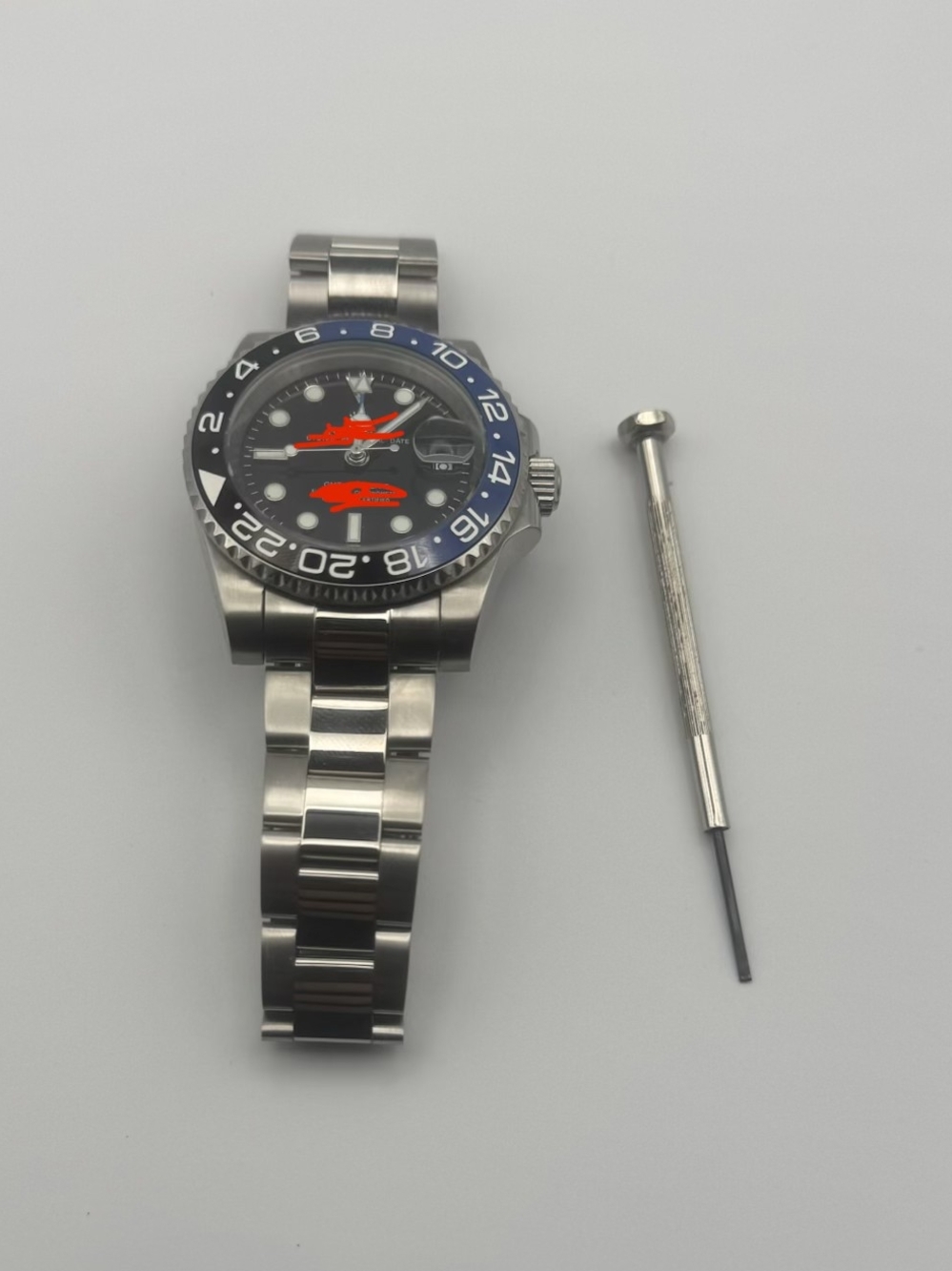 Beuty Stainless Steel Men's GMT Watch - Black & Blue Bezel